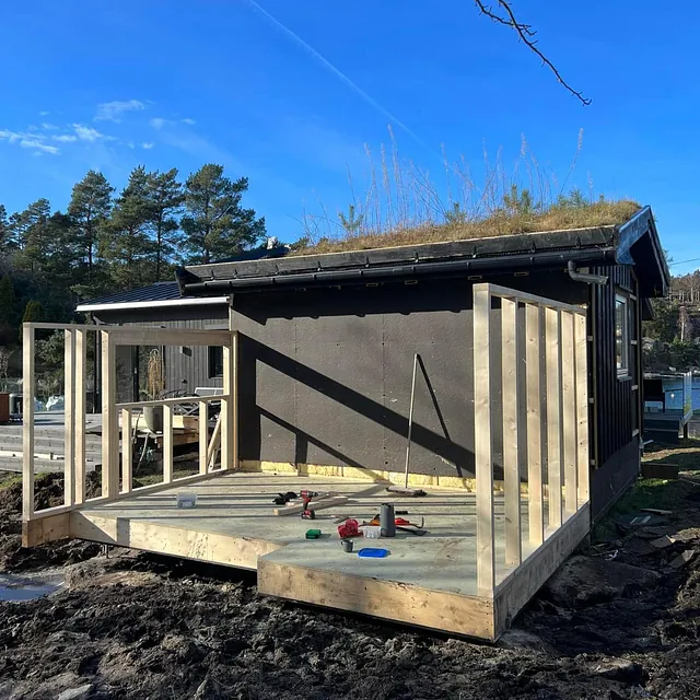 Tilbygg utenfor hus