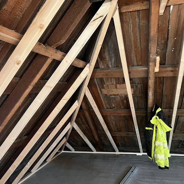 Arbeid med tak innvendig